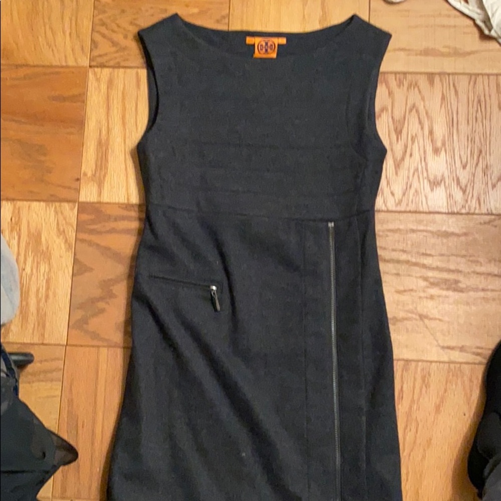 Tory Burch XS sleeveless wool charcoal colored.